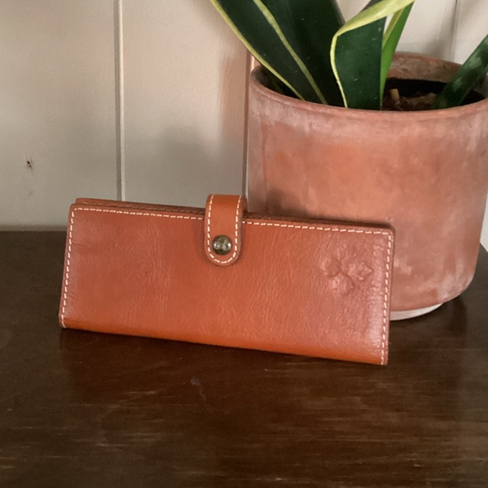 Patricia Nash Leather Bi-fold